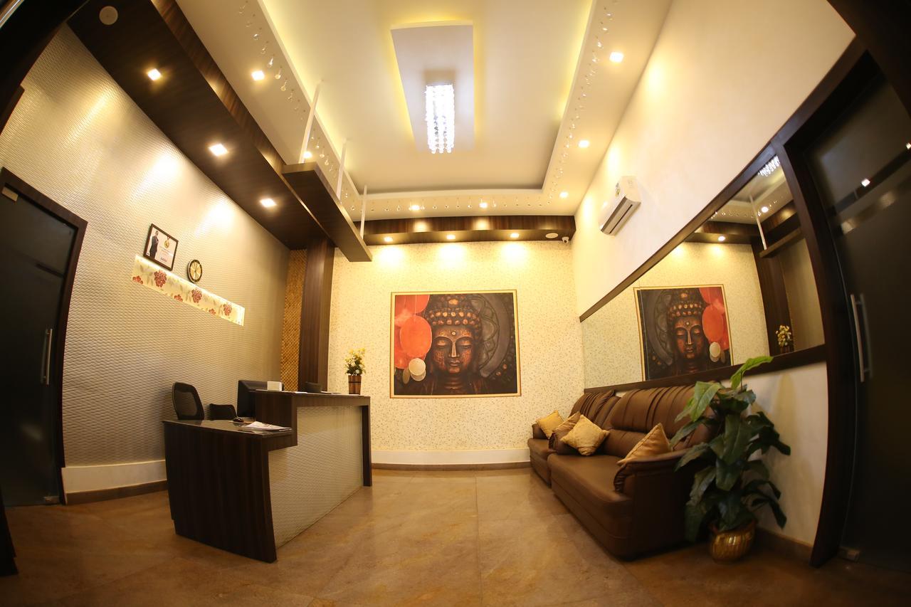 העיר בנגלור Hotel Venkat Presidency מראה חיצוני תמונה