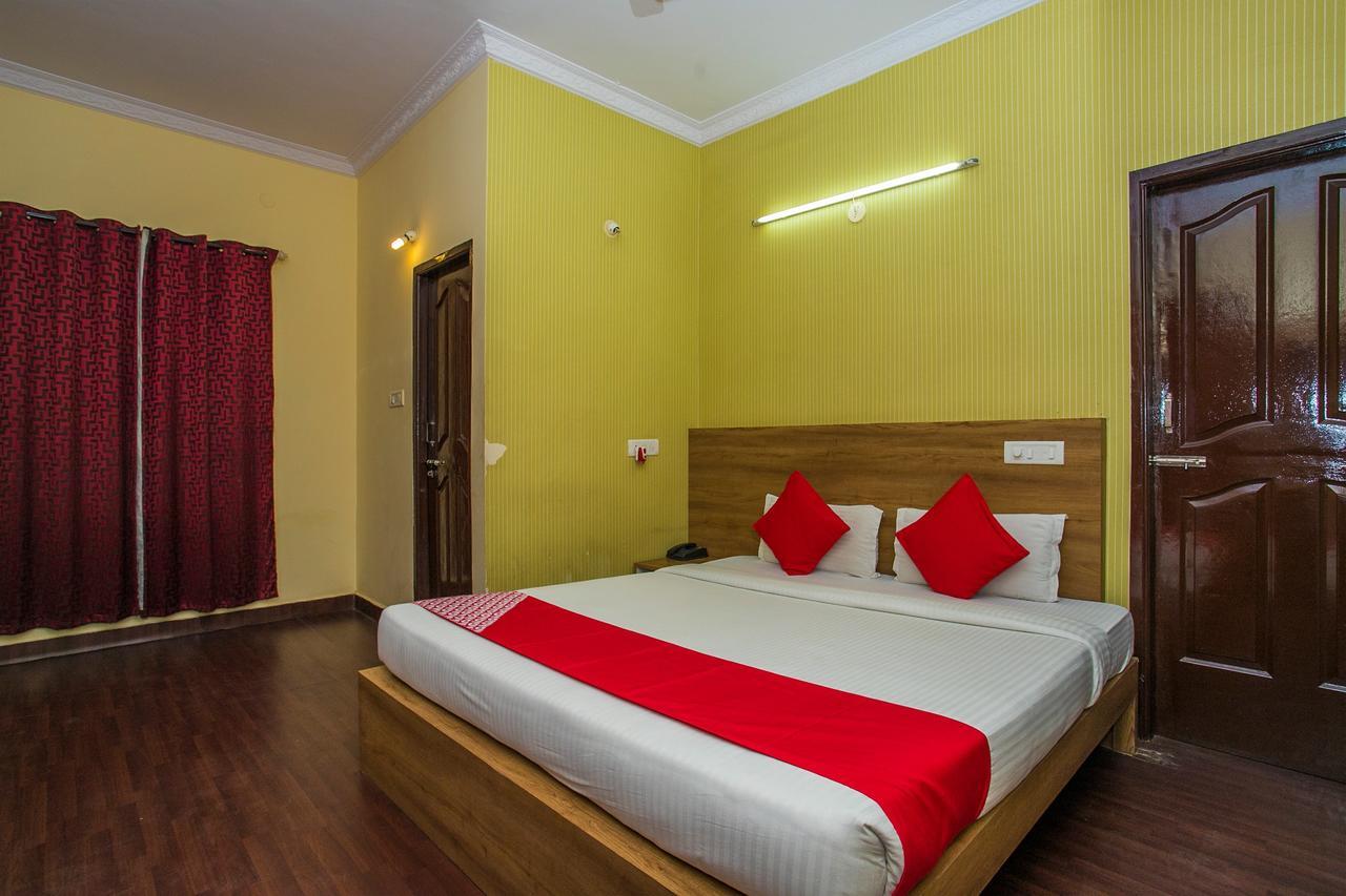 העיר בנגלור Hotel Venkat Presidency מראה חיצוני תמונה