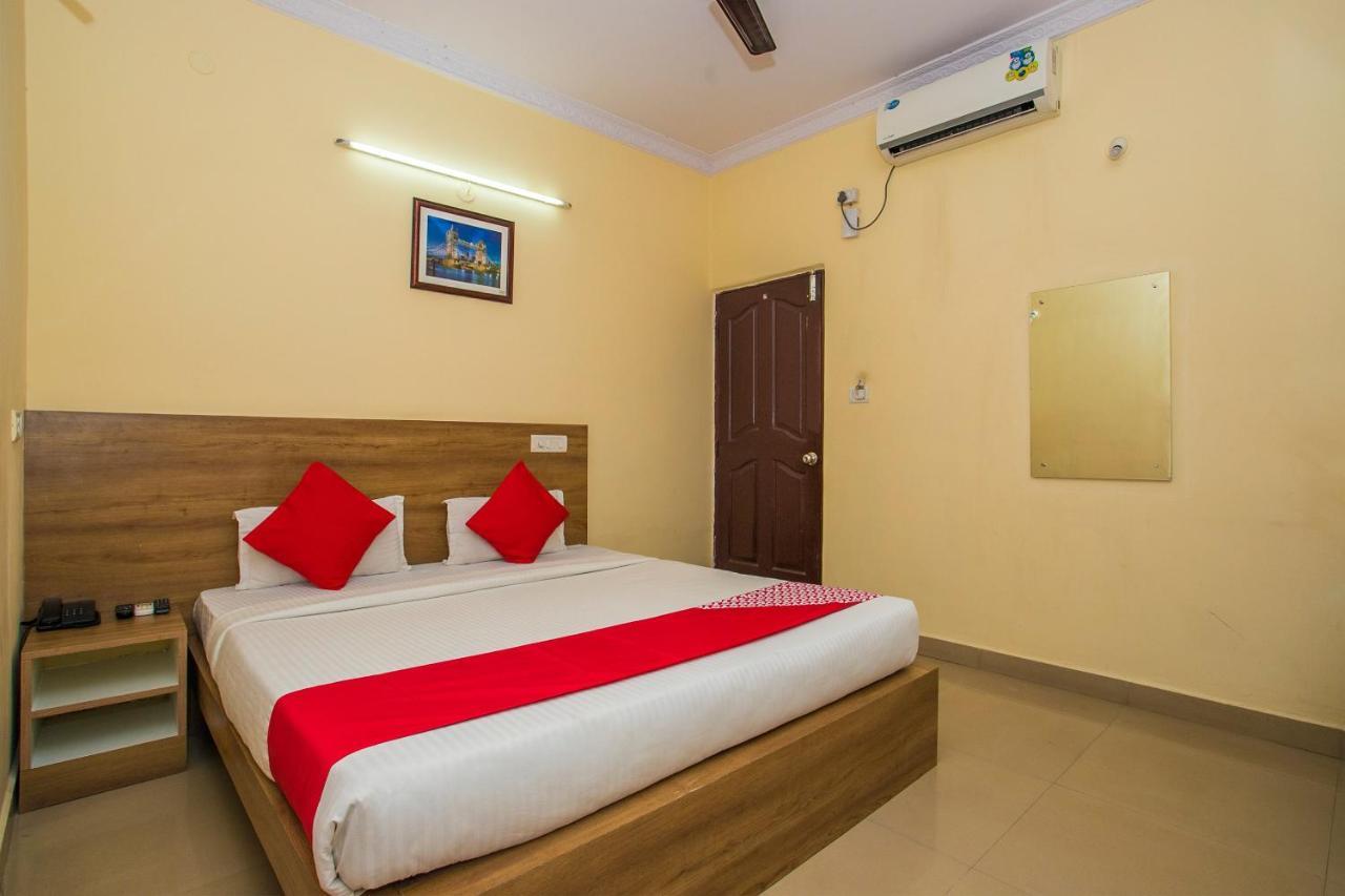 העיר בנגלור Hotel Venkat Presidency מראה חיצוני תמונה